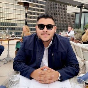 Meet your Posher, Ray